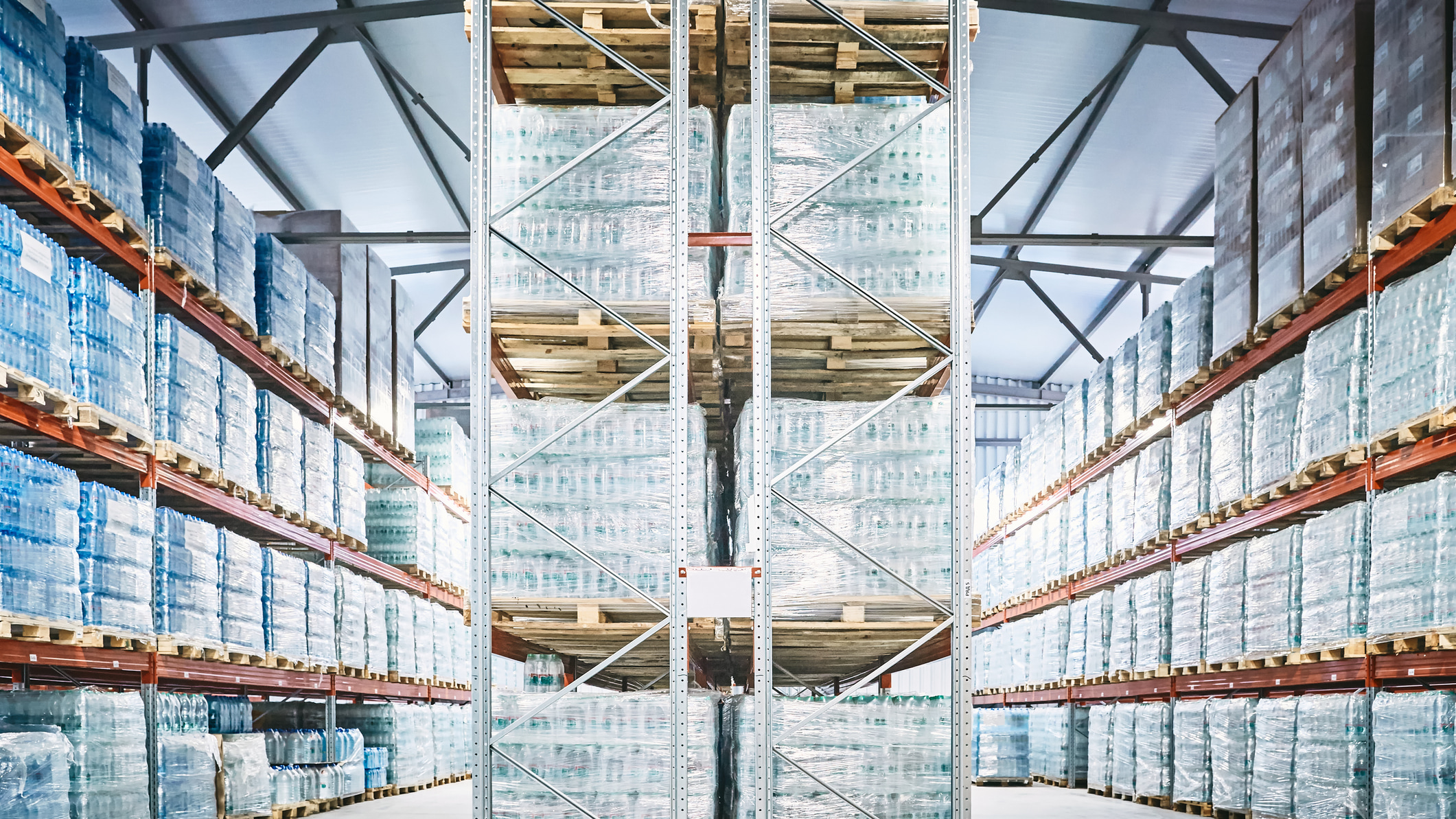 Ready-made factory production of bottled mineral water.