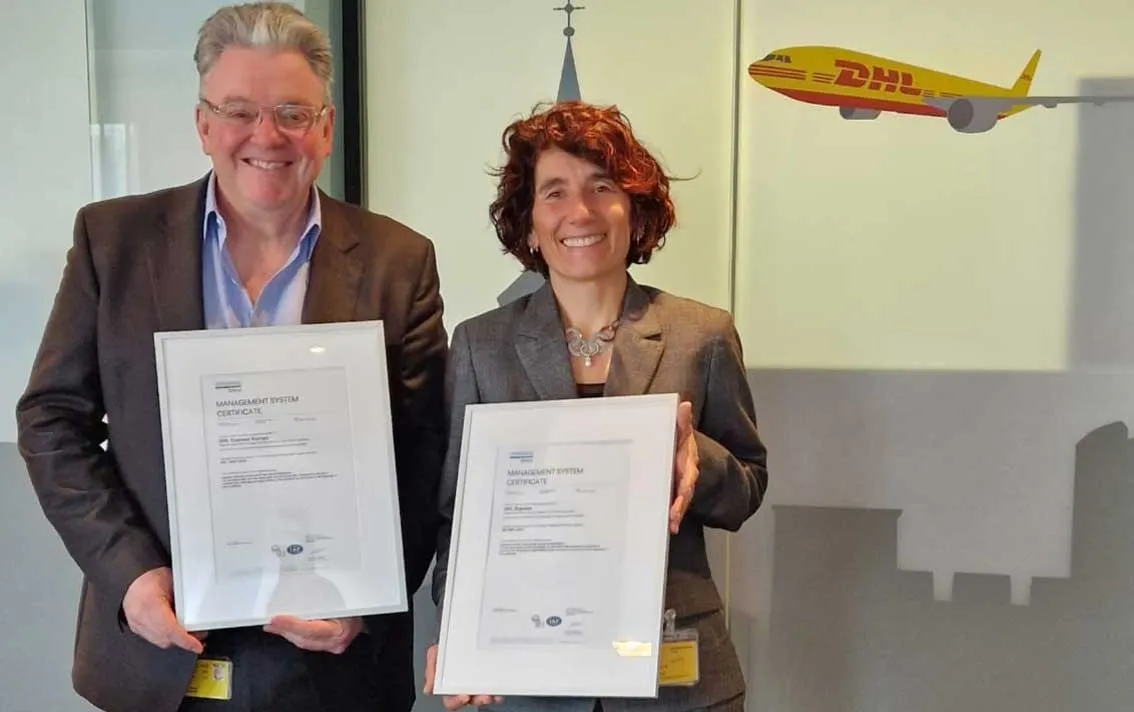 DHL certificate delivery
